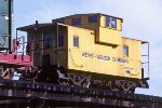 Weyerhaeuser caboose (no visuble #)